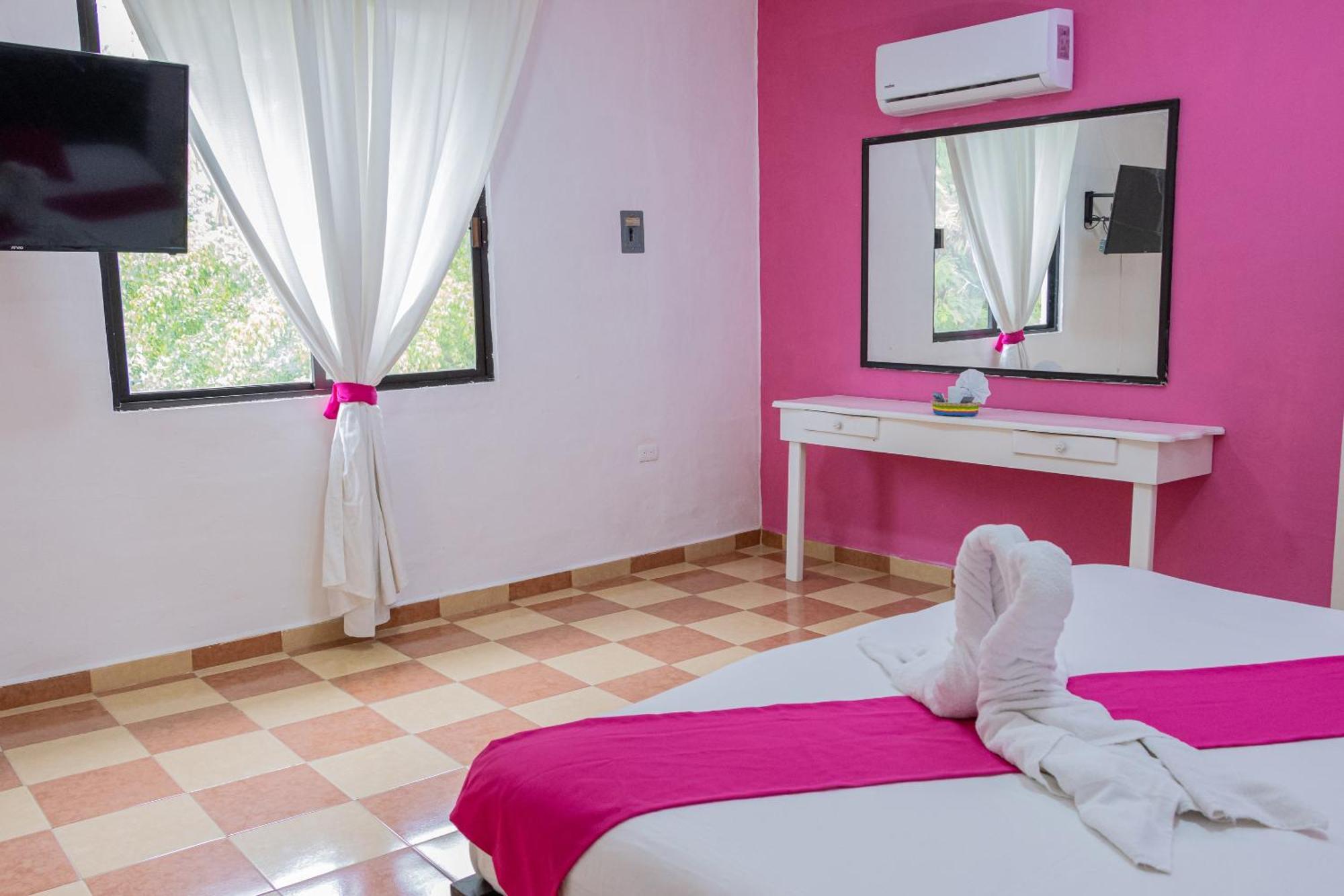 OYO Hotel Marías Chetumal Exterior foto