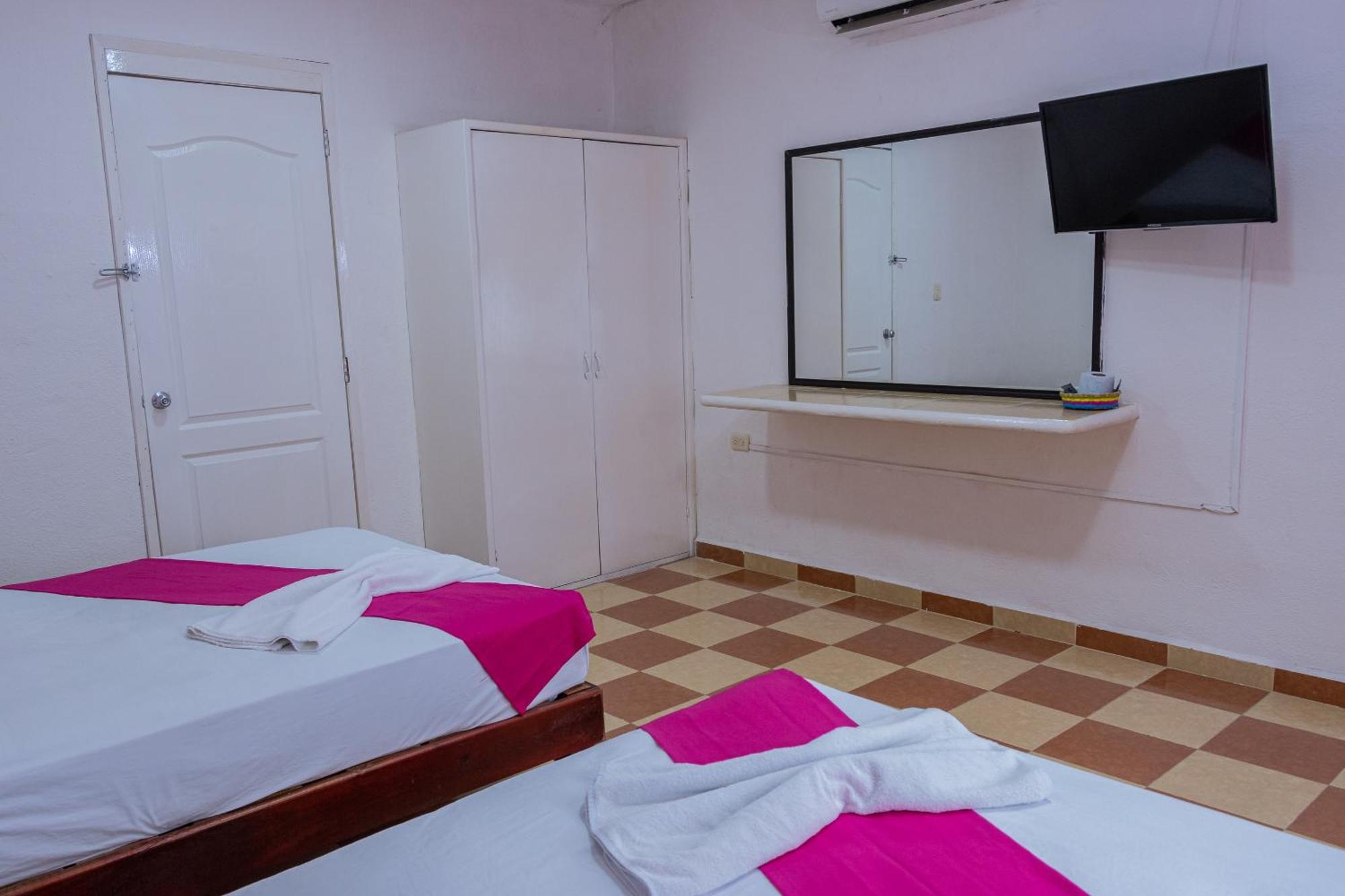 OYO Hotel Marías Chetumal Exterior foto